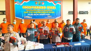 Unit-Reskrim-Polsek-Sawah-Besar-menindak-home-industri-produksi-ekstasi-Selasa-21102025.jpg