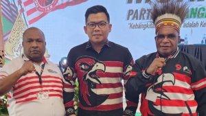 Waketum-PKN-Gerry-Habel-Hukubun-tengah.jpg