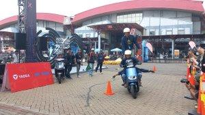 Yadea-motor-listrik-China-menggelar-uji-ketahanan.jpg
