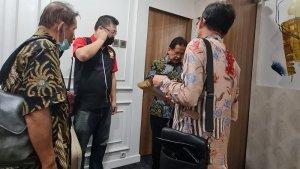 alvin-lim-saat-mendampingi-para-korban-mafia-tanah-sofyan-djalil.jpg