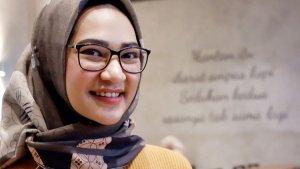 angkie-yudistia-jadi-staf-khusus-presiden1.jpg