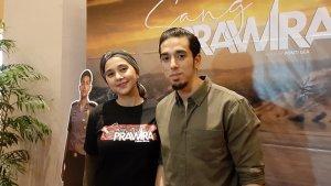 ayu-azhari-bersama-putra-sulungnya-axel-djody-gondokusumo_film-sang-prawira.jpg