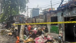 kebakaran-terjadi-di-Jalan-Pademangan-5-Jakarta-Utara-Rabu-15102025.jpg