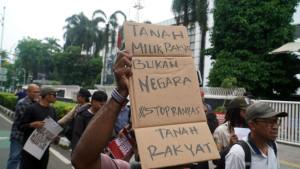 melakukan-aksi.jpg