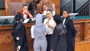 nikita-dan-reza2.jpg