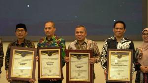 penghargaan-ugm.jpg