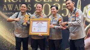 penghargaan-untuk-Polsek-Pesanggrahan23.jpg