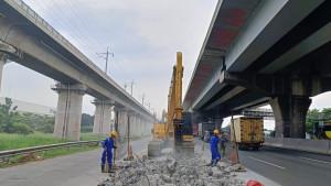wartakota/perbaikan-jalan-Tol-Jakarta-Cikampek44.jpg