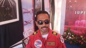 pilot-Jupiter-Aerobatic-Team-Kapten-Penerbang-Iskandar-Firyanata-di-Monas-Minggu-2192025.jpg
