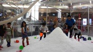 pondok-indah-mall-snow-playground-002.jpg
