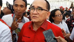 ruhut-sitompul-berseragam-pdip_20180501_083545.jpg