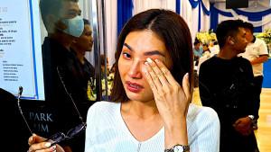 sarwendah-nangis345.jpg