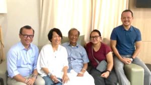 sarwono-kusumaatmadja-bersama-keluarga.jpg