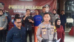 satuan-reserse-narkoba-polres-karawang-tangkap-satpam-pengedar-ganja.jpg