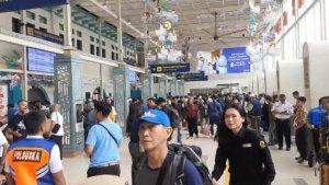 stasiun-pasar-senen-mudik.jpg