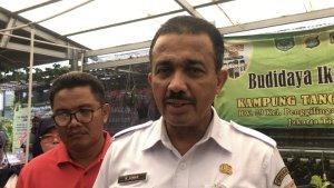 wali-kota-administrasi-jakarta-timur-m-anwar-meninjau-kampung-bersih-di-rw-09-penggilingan.jpg