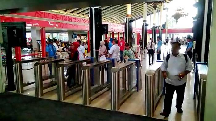 Mengurai Antrean Penumpang, Terminal 1C Bandara Soekarno-Hatta Menyiapkan Mobile Check-In
