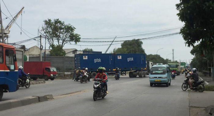 20180108-arus-lalu-lintas-di-jalan-re-martadinata_20180108_102059.jpg