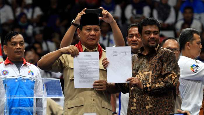 20180501berita-foto-beginilah-gempita-buruh-saat-pilih-prabowo-sebagai-capres-20194_20180501_211800.jpg