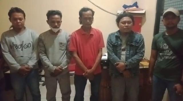 Baru Sadar yang Dipalak Pasukan Elite TNI AL, 5 Preman Sungkem dan Cium Tangan