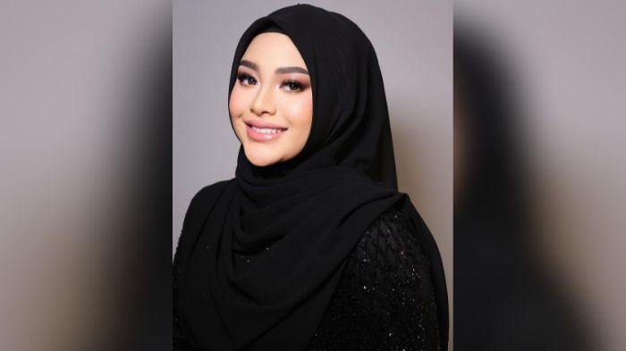 Aurel Hermansyah Gabung Lapak ke Shopee Live dan Jual Dagangan Setengah Harga, Ternyata Bikin Cuan!