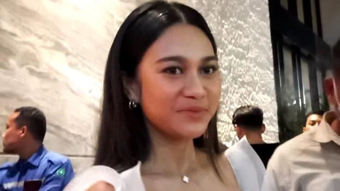 Sudah Move On dari Arhan, Azizah Salsha Jawab Gosipnya Kedekatannya dengan Nadif Zahiruddin