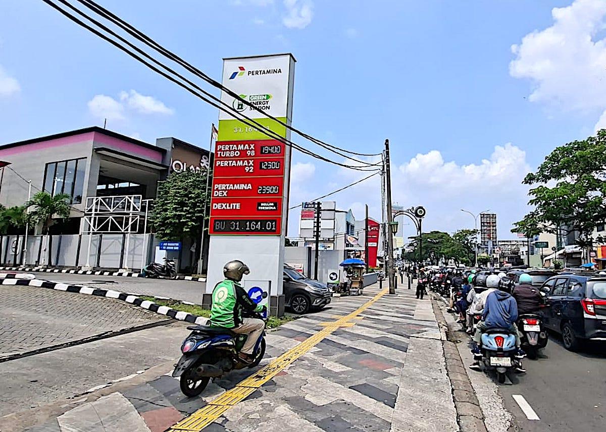 BBM-non-subsidi-naik-warga-keluhkan.jpg