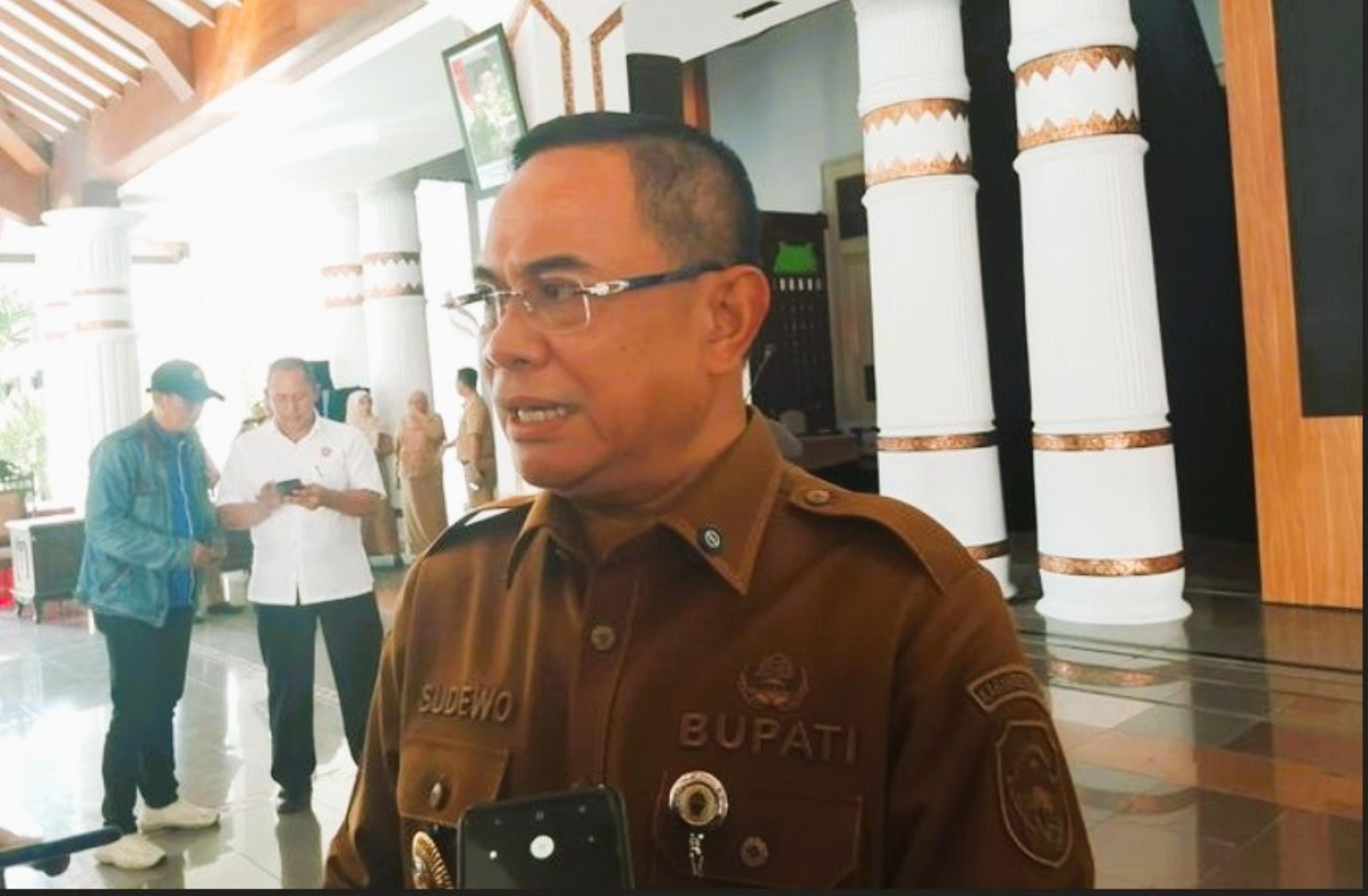 BUPATI-PATI-SUDEWO.jpg