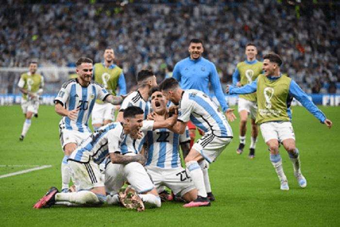 Belanda-Argentina-Adu-Penalti.jpg