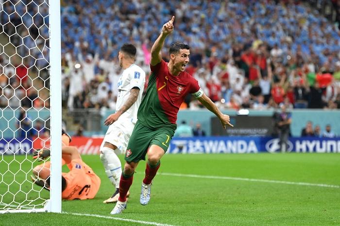 wartakota/Bomber-Portugal-Cristiano-Ronaldo-selebrasi-usai-bobol-gawang-Uruguay.jpg