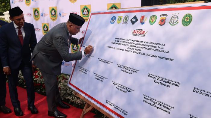 Bupati-Bogor-Rudy-Susmanto-menghadiri-upacara-peringatan-Hari-Pendidikan-Nasional.jpg