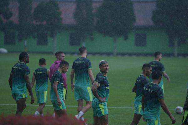 Preview Liga 1 Barito Putera vs Persib: Luis Milla Butuh Tiga Poin untuk Menekan PSM Makassar