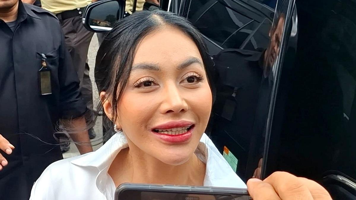 Denada-akan-ajak-Ressa-tinggal-bersama.jpg