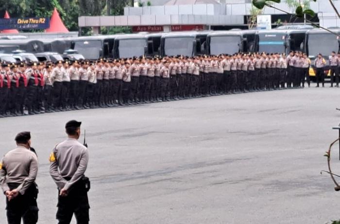 Cek Pasukan dan Perlengkapan Senjata, Kapolda Metro Jaya Minta Perbaiki Kerusakan Persenjataan