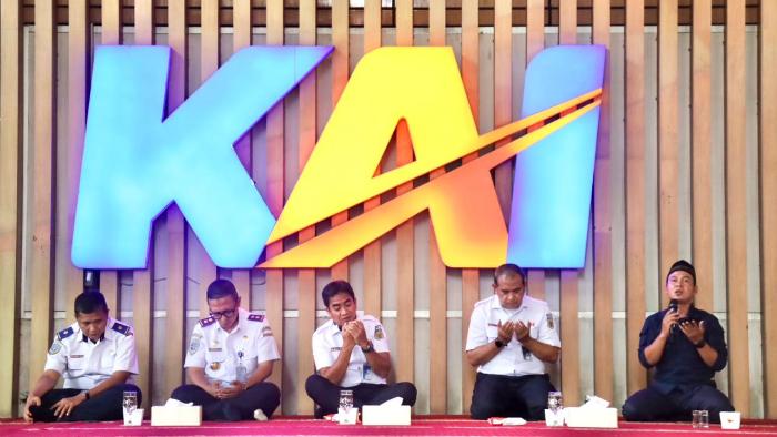 Doa-bersama-KAI-Daop-1-Jakarta.jpg