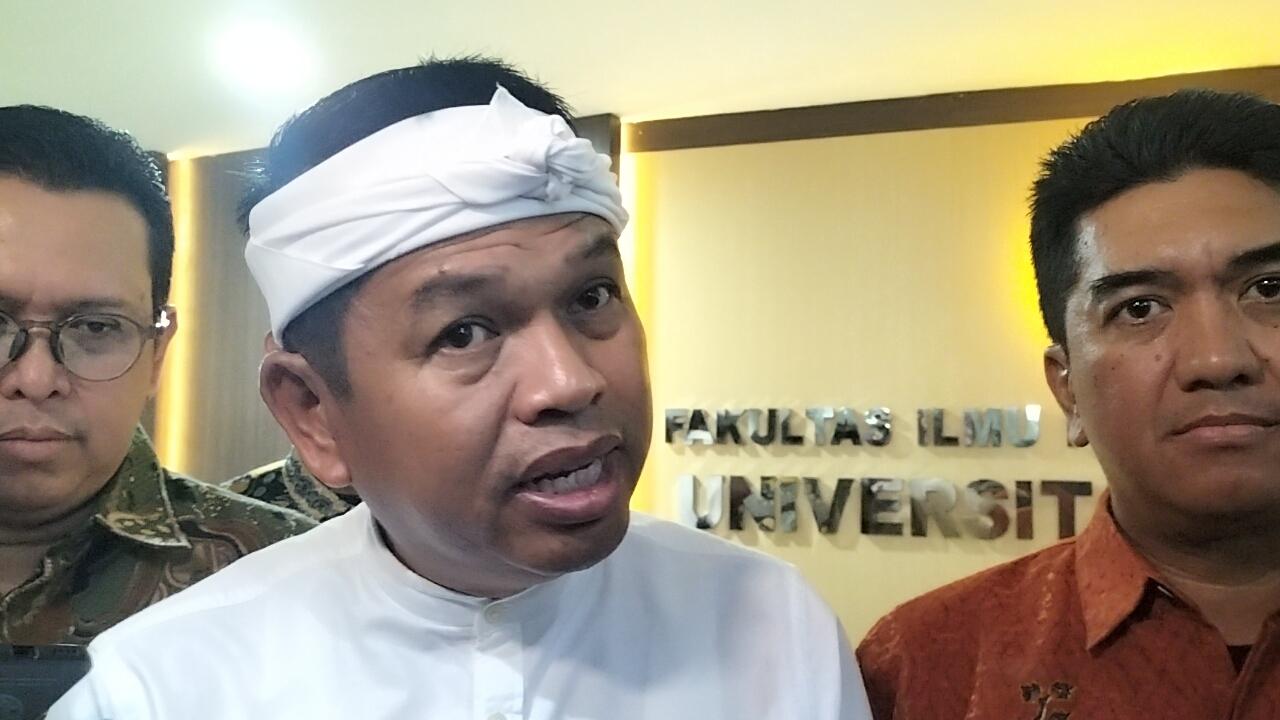 Gubernur-Jawa-Barat-Dedi-Mulyadi-tidak-mempersoalkan-disamakan-dengan-Mulyono.jpg