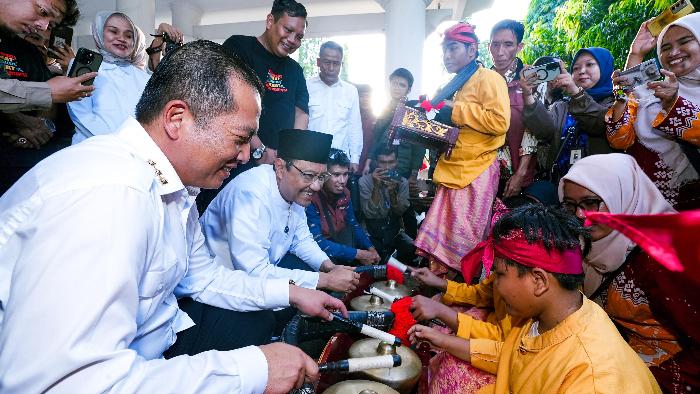 Bakti Sosial di NTB, Kemensos Salurkan Beragam Bantuan untuk Warga Rentan