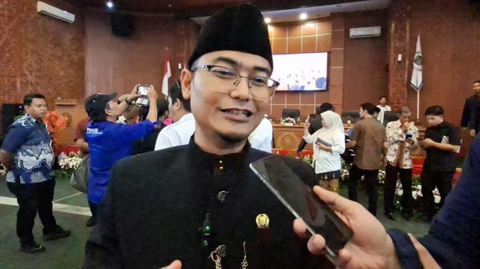 HUT-DEPOK-Ketua-DPRD-Depok-Ade-Supriyatna-di-Gedung-DPRD-Kota-Depok.jpg