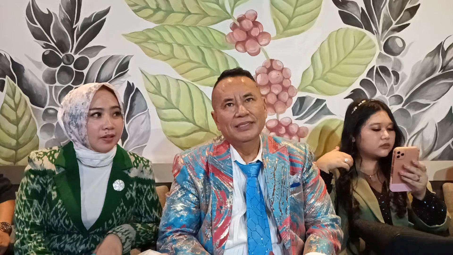 Benny Wullur Tantang Tinju dan Berdebat, Hotman Paris: Seharusnya Kenalan Dulu