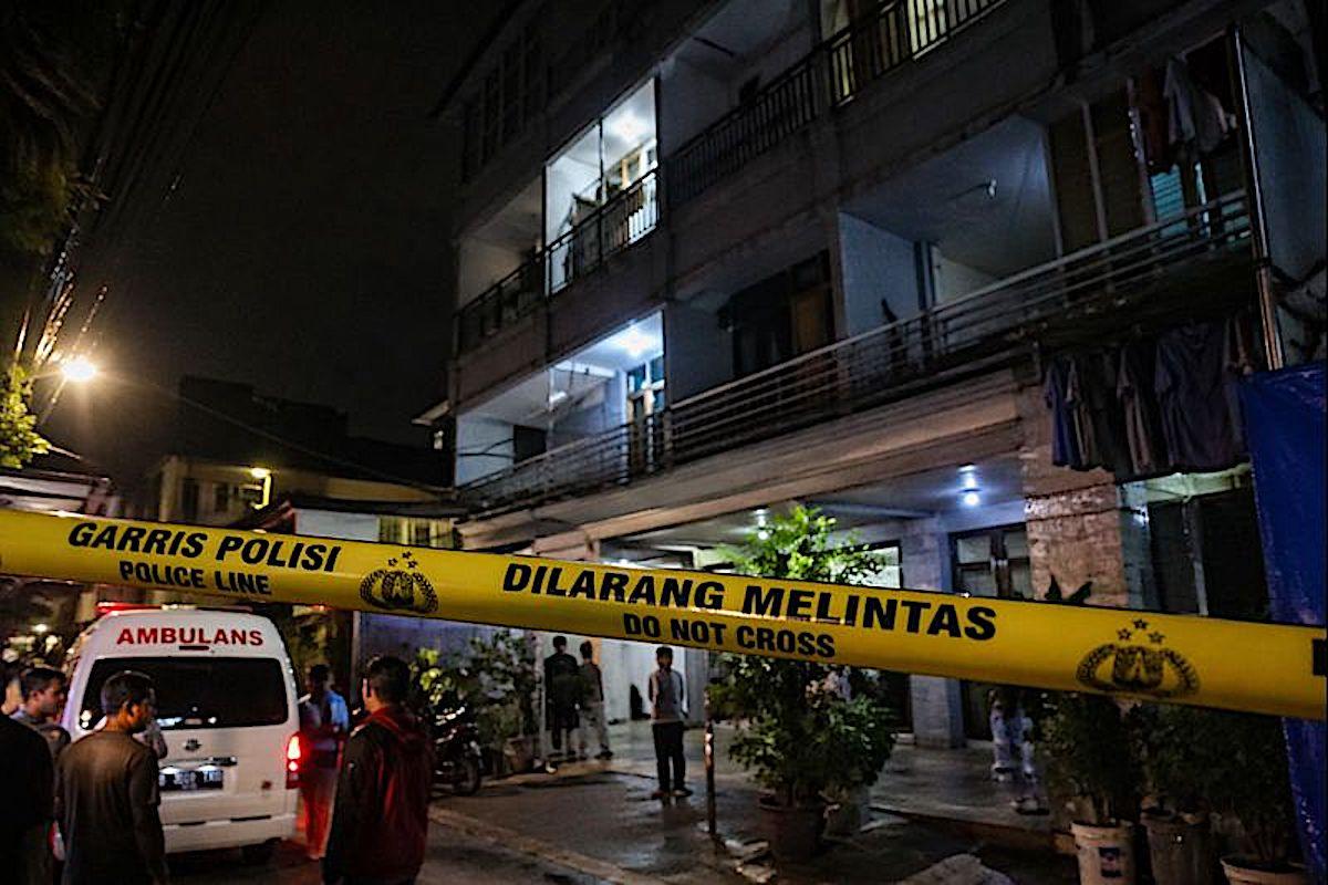Ilustrasi-PRT-jatuh-dari-lantai-4-bendhil.jpg