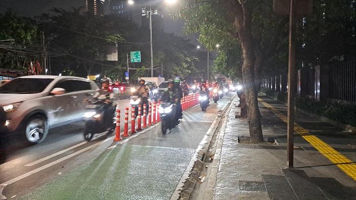 Tilang Manual Dihapus Bikin Jalur Sepeda di Jakarta Kerap Diterobos Pengendara Motor