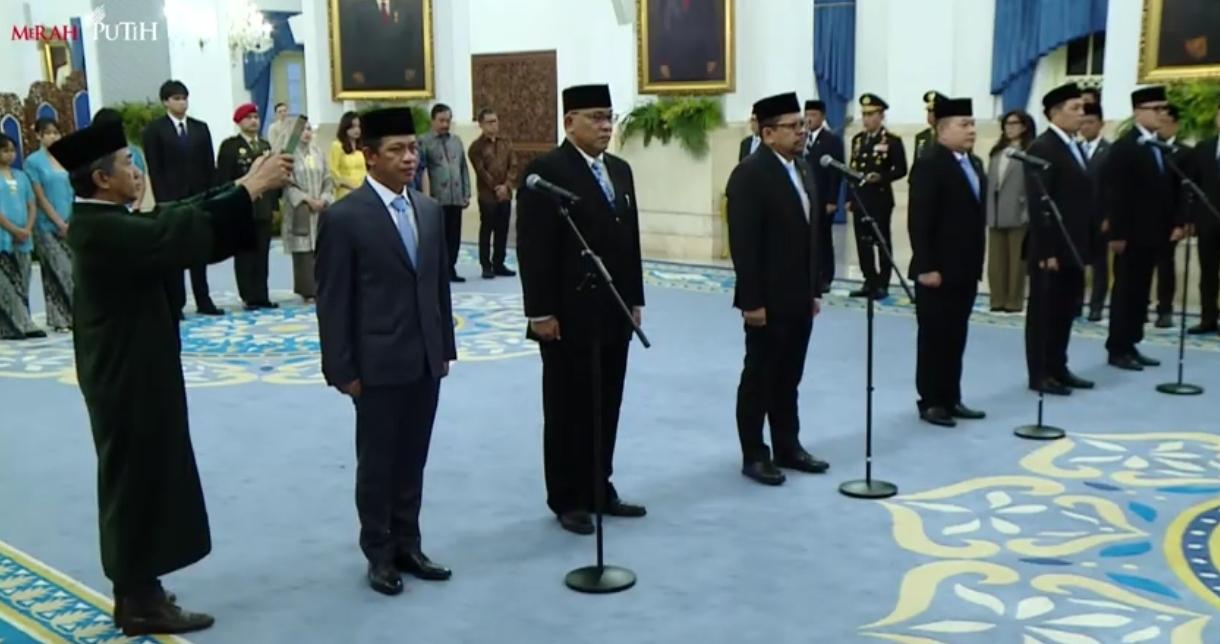 Jumhur-Hidayat-dilantik.jpg