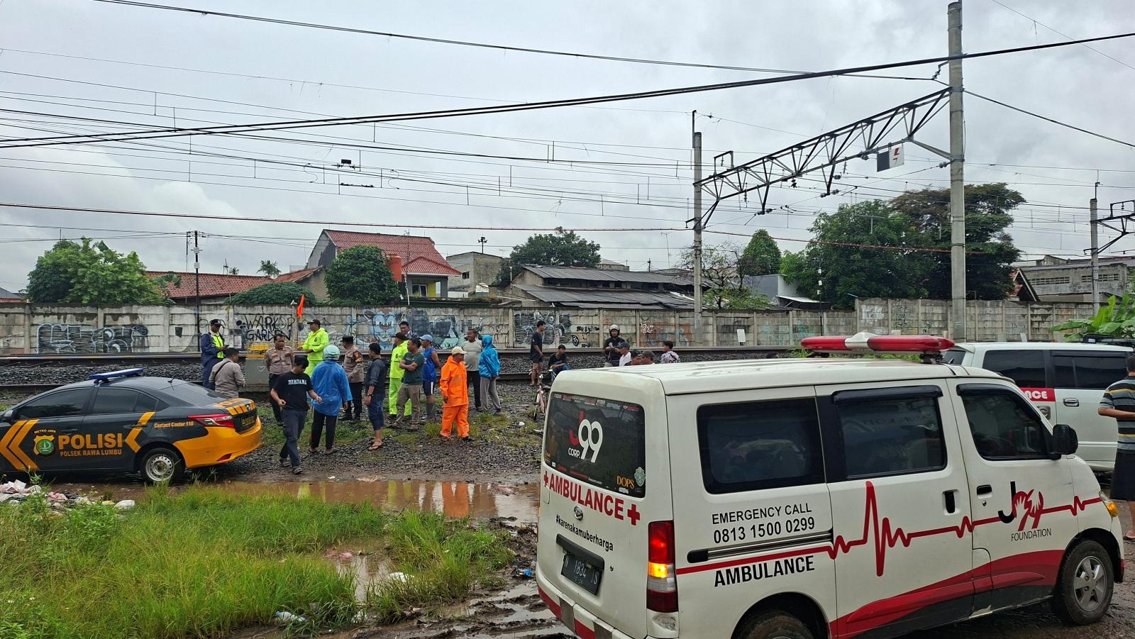 KECELAKAAN-Lokasi-perempuan-yang-tertemper-kereta-di-perlintasan-KA-Jalan-Kh-Agus-Salim.jpg