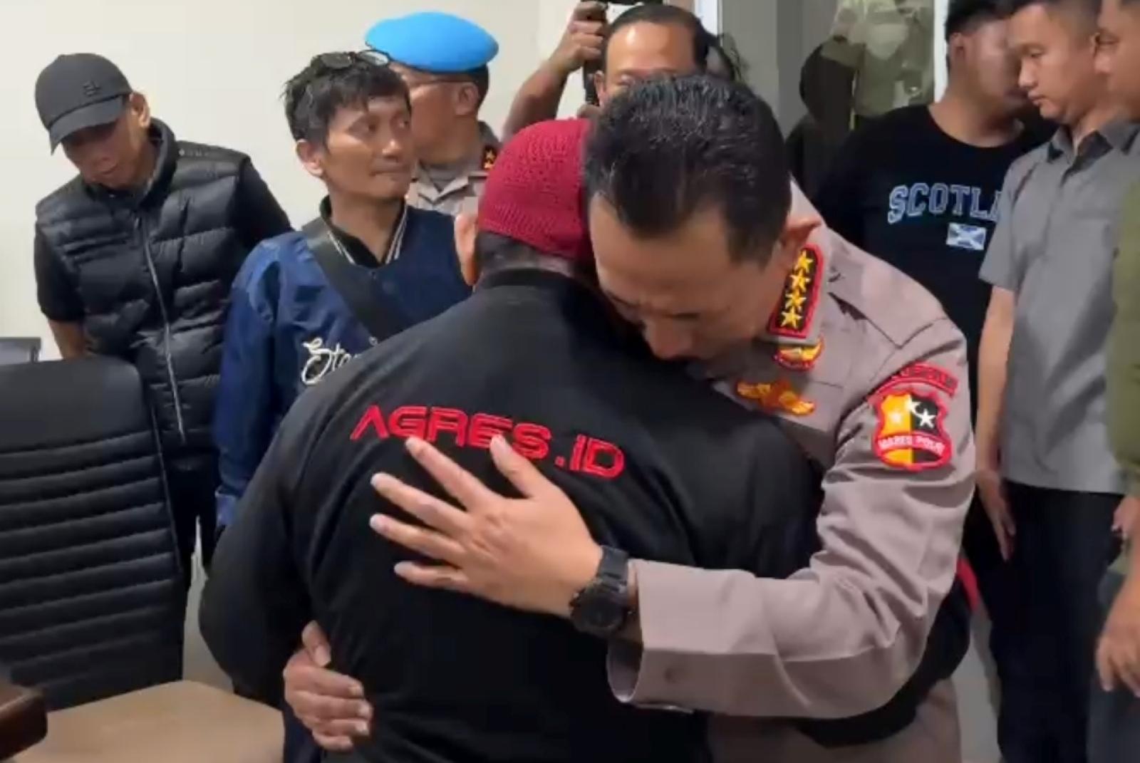 buvining semiz tukli mushuk