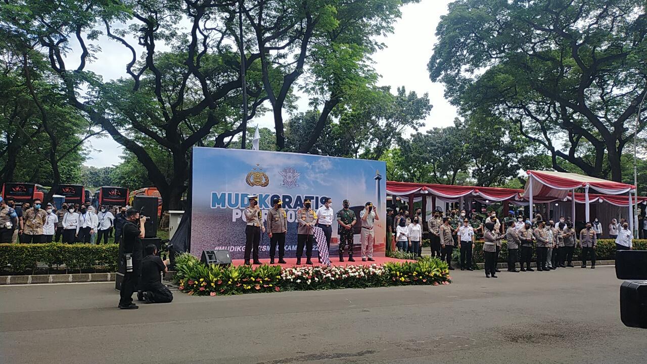 Jenderal Listyo Sigit: Pengemudi Bus Jangan Ngebut di Tol