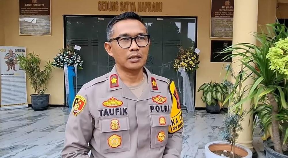Polisi Periksa 10 Orang yang Diduga Terlibat Insiden Penyiraman Air Keras Anggota Polri di Kembangan