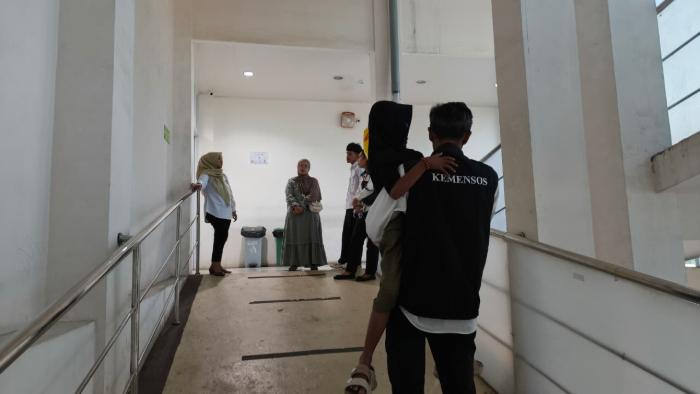 Kemensos Intens Dampingi Anak Yatim Piatu Kecanduan Menghirup BBM di Sukabumi - Wartakotalive.com