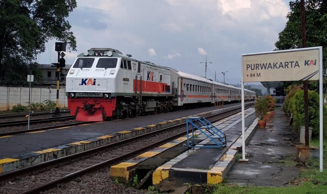 Liburan Murah ke Purwakarta, Naik KRL dan KA Lokal Cuma Rp8.000