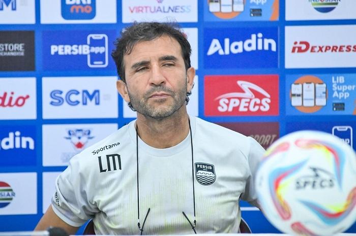 Luis-Milla-berharap-pemain-Persib-Bandung-bisa-taklukkan-Madura-United.jpg