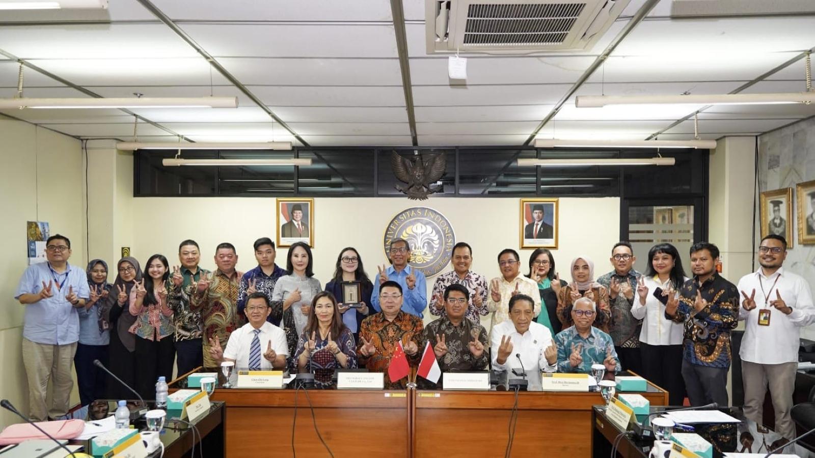 MOU-Universitas-Indonesia-UI-dan-Shanghai-Cangyou-Culture-Co-Ltd.jpg
